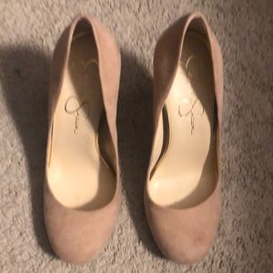 Nude blush Jessica Simpson closed toe heels